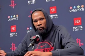 九游体育-关于杜兰特连续十二场比赛得分超过赛况扑朔迷离，掘金挑战极限！的信息