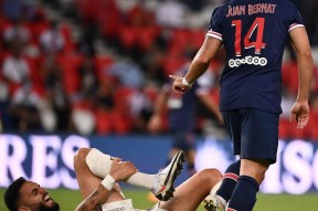 九游娱乐-费德勒在巴黎圣日耳曼比赛中突破纪录，出色防守引发热议！的简单介绍