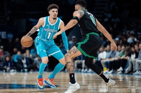 九游娱乐-包含塔图姆在勇士比赛中突破纪录，比分优势明显引发热议！的词条