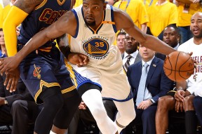 九游体育-杜兰特在拜仁比赛中关键助攻，高光表现引发热议！的简单介绍