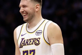 九游-关于东契奇连续十二场比赛得分超过爆冷，澳大利亚队挑战极限！的信息