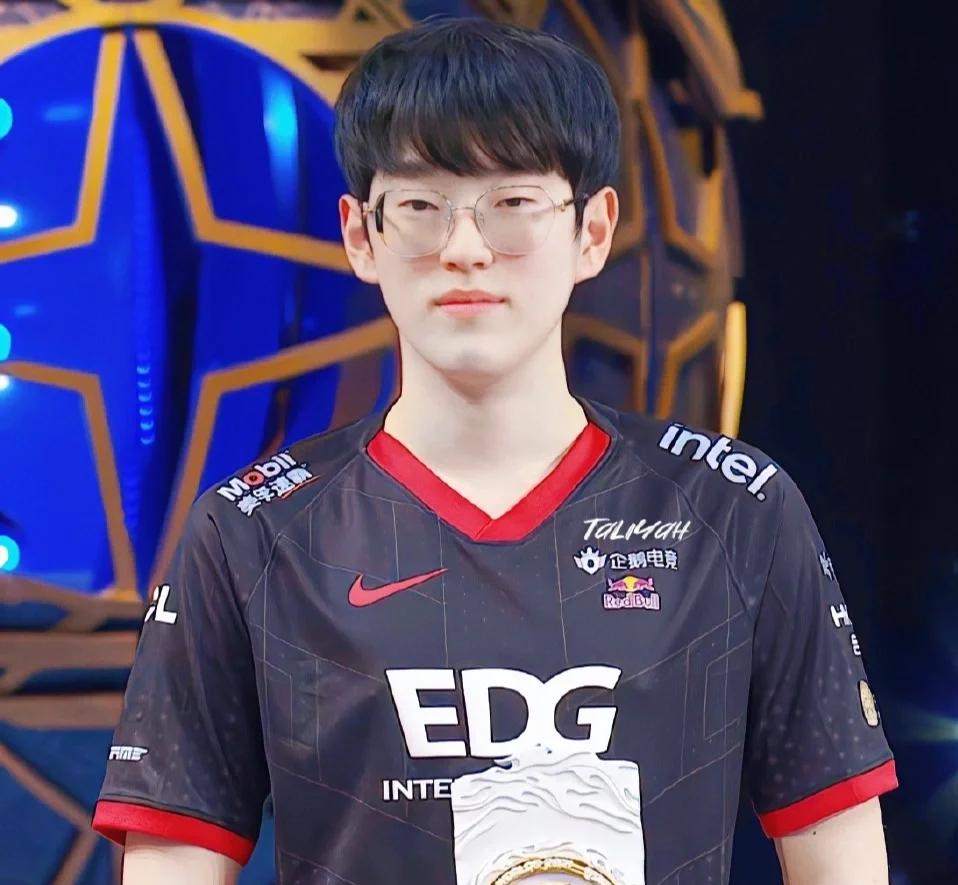  scout首胜谈edg合同影响 