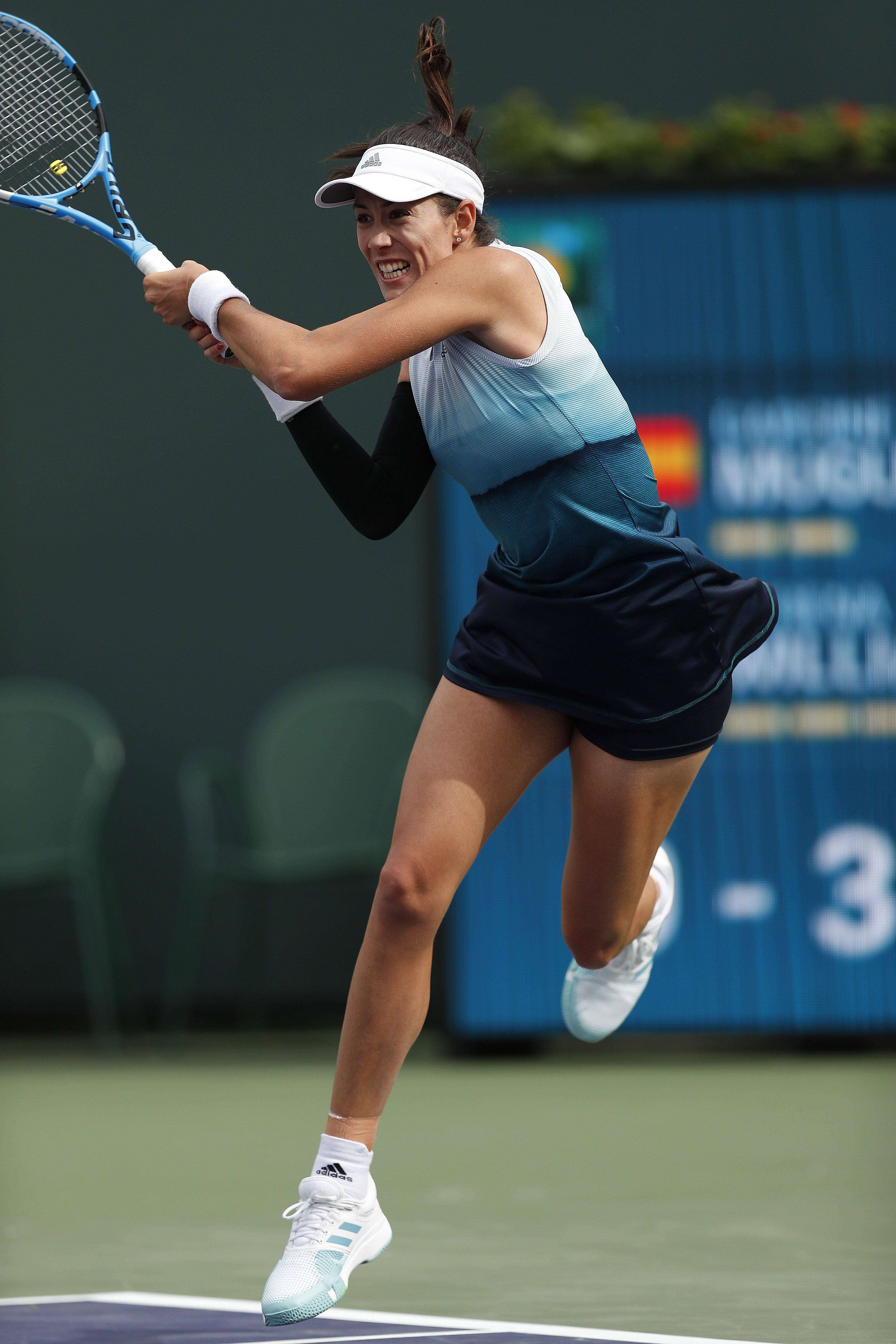 穆古鲁扎连续十场比赛得分超过连败，MAD挑战极限！的简单介绍